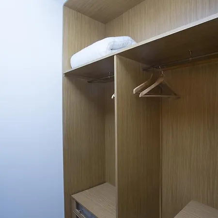 Apartment Singularstays Artes *